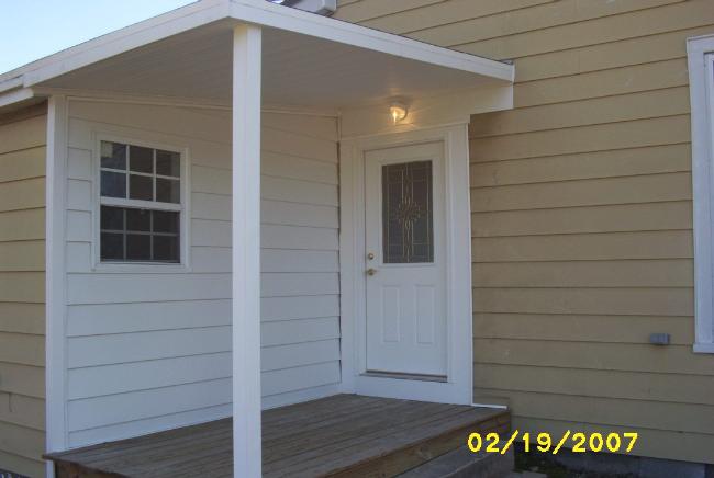 3016-A - Side entrance to Women's and Men's Handicap Accessible Restrooms